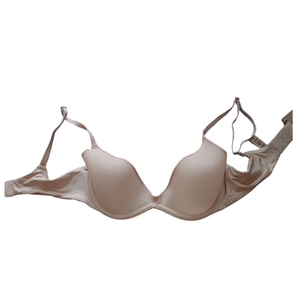 SKIMS Weightless Scoop Bra - Picture 6 of 15